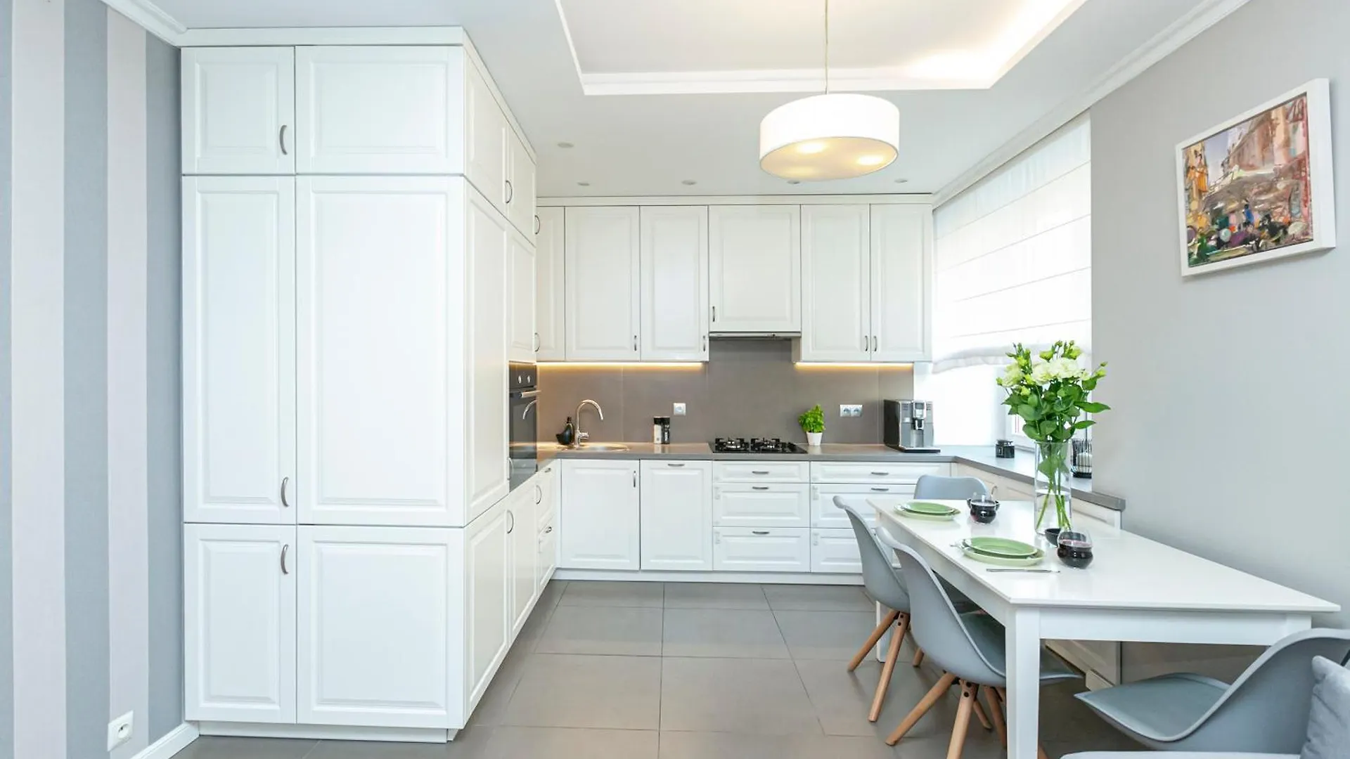 Wilcza 10 - Bezplatny Parking - Free Parking - Better Rental Warsaw Apartment